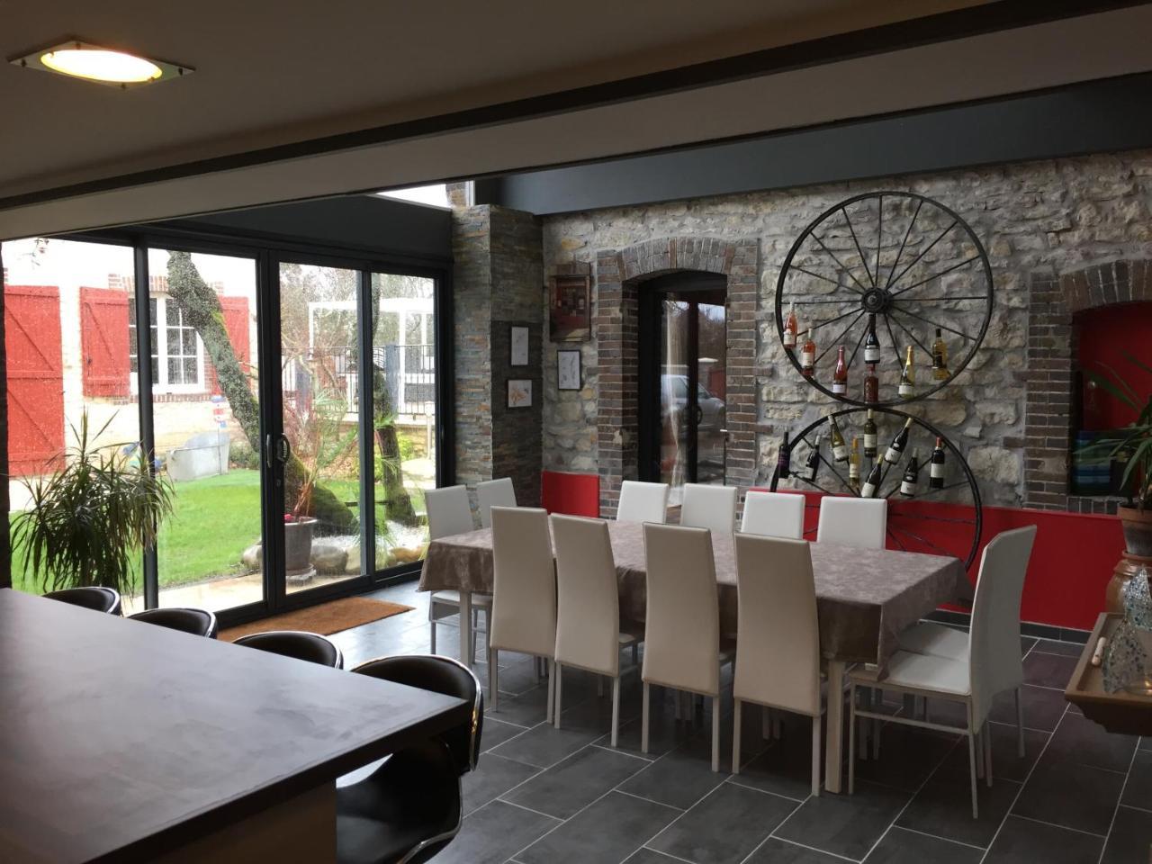 Saint-Maurice-le-Vieil Le Rouge & Blanc B&B 외부 사진