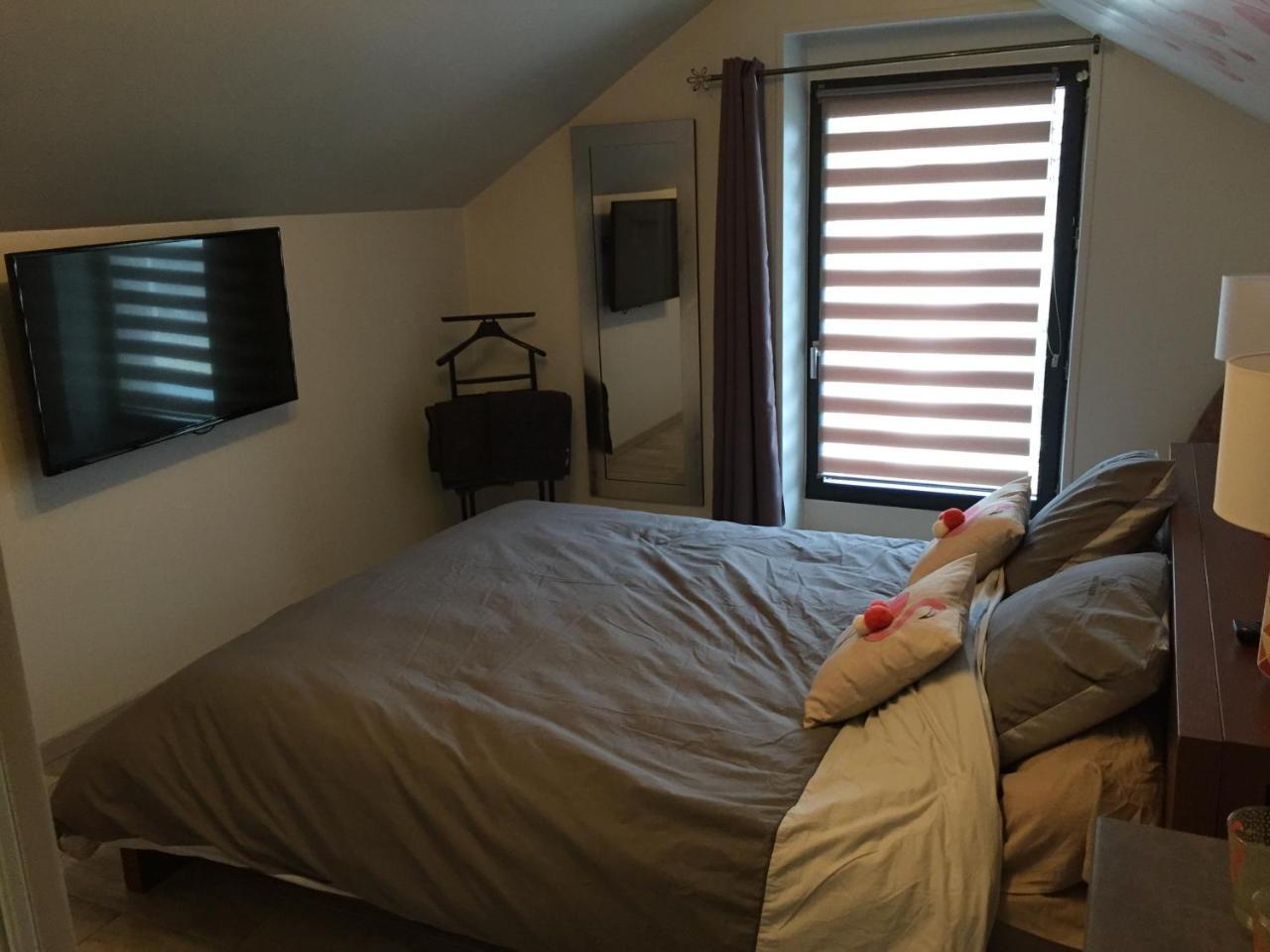 Saint-Maurice-le-Vieil Le Rouge & Blanc B&B 외부 사진