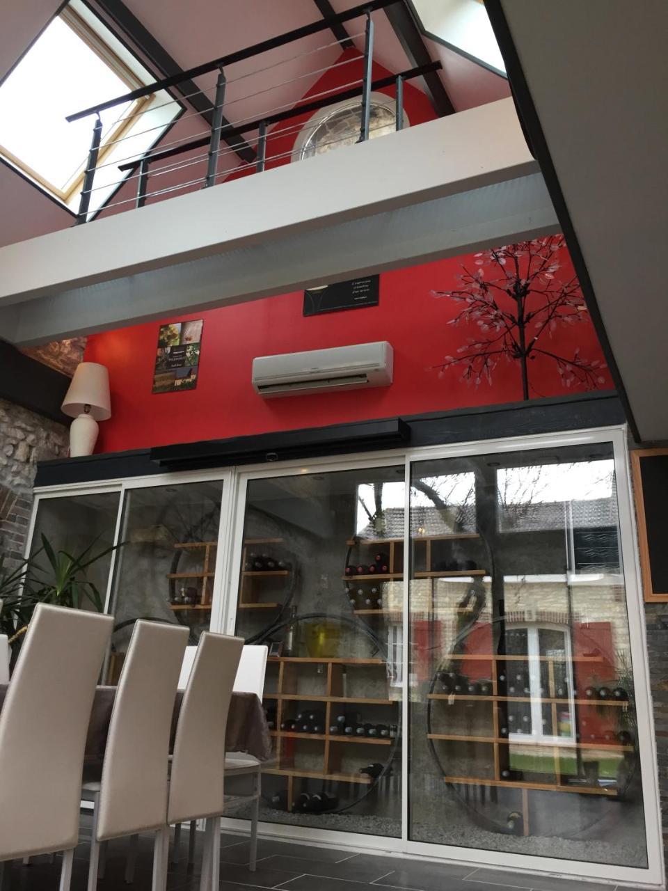 Saint-Maurice-le-Vieil Le Rouge & Blanc B&B 외부 사진